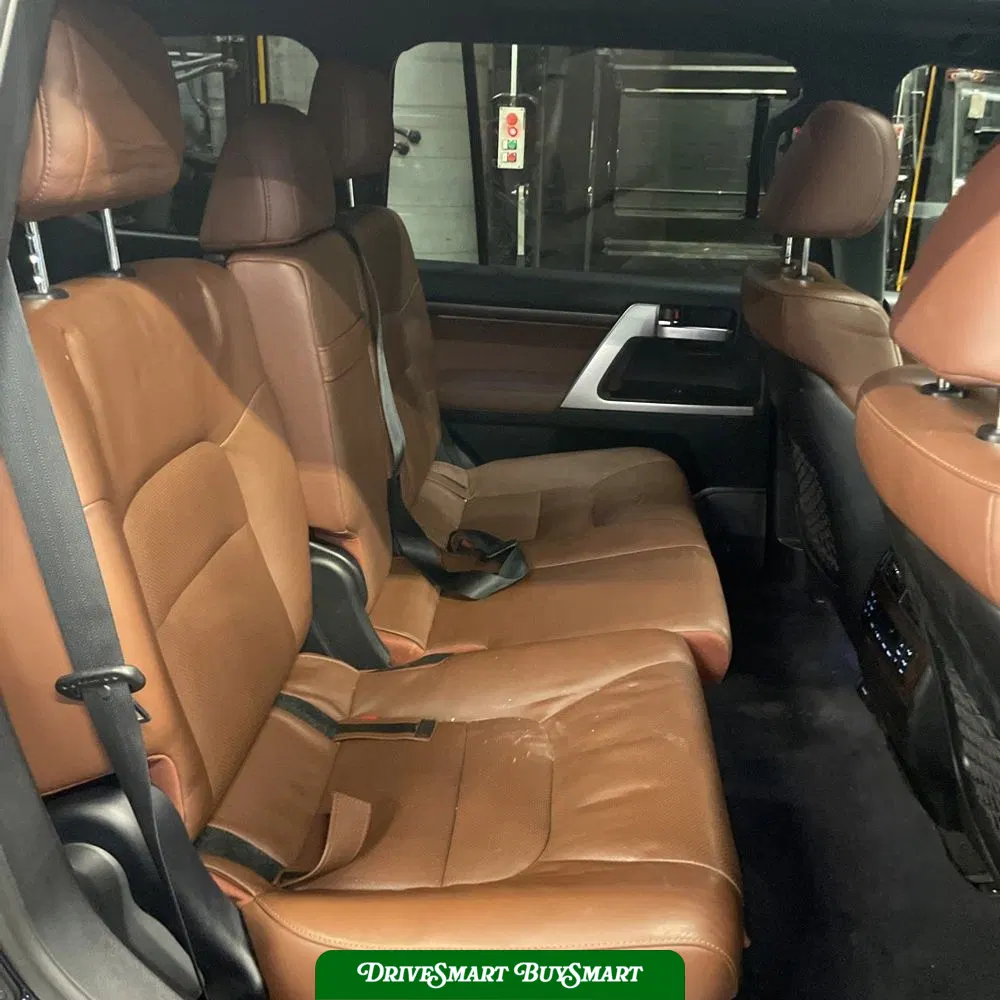 2019 Toyota Land Cruiser Base