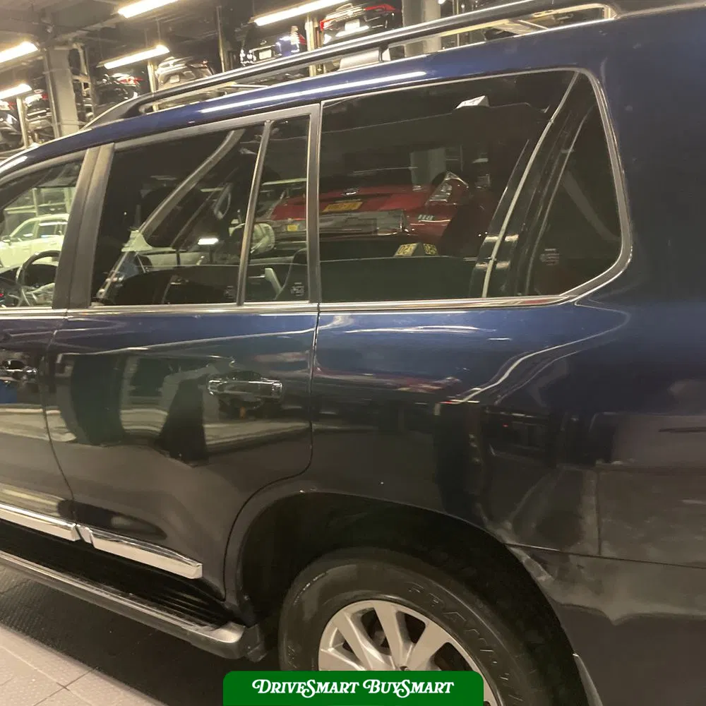 2019 Toyota Land Cruiser Base