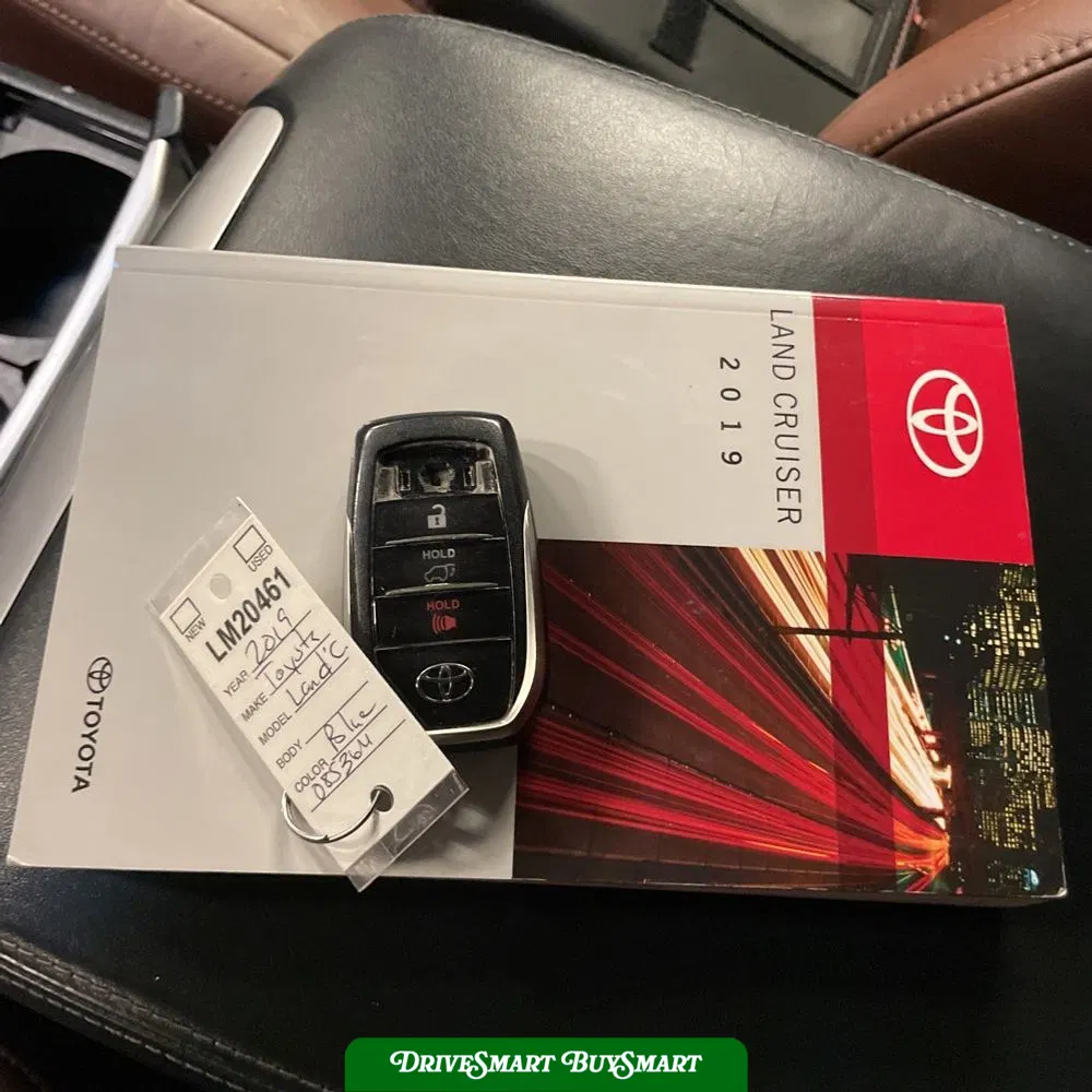 2019 Toyota Land Cruiser Base