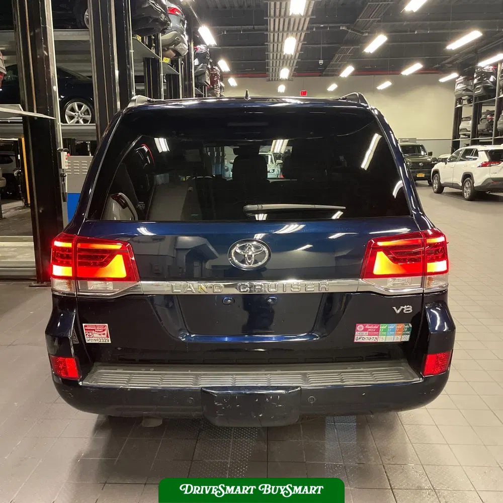 2019 Toyota Land Cruiser Base