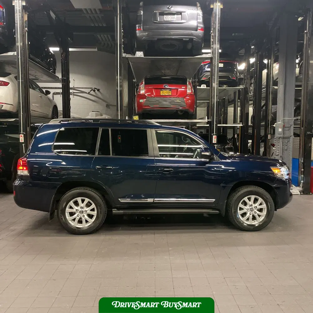 2019 Toyota Land Cruiser Base