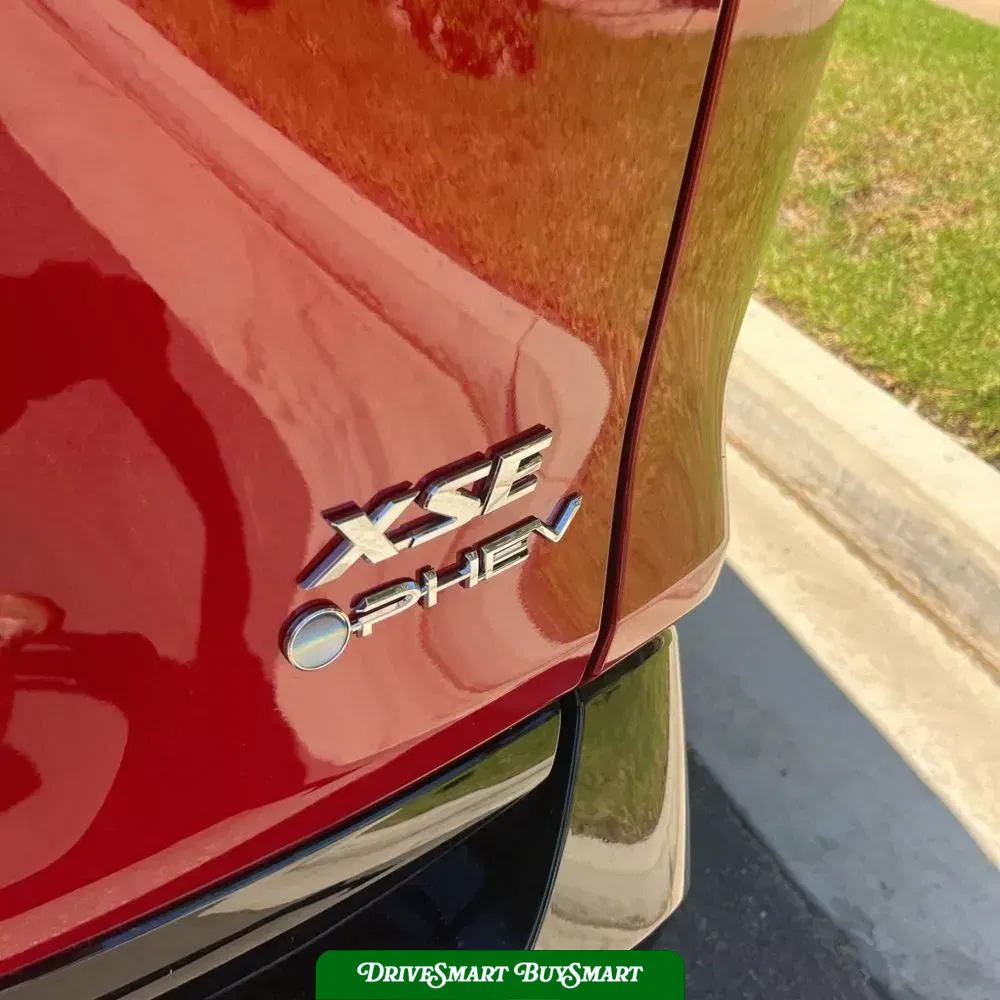 2025 Toyota RAV4 Plug-in Hybrid XSE