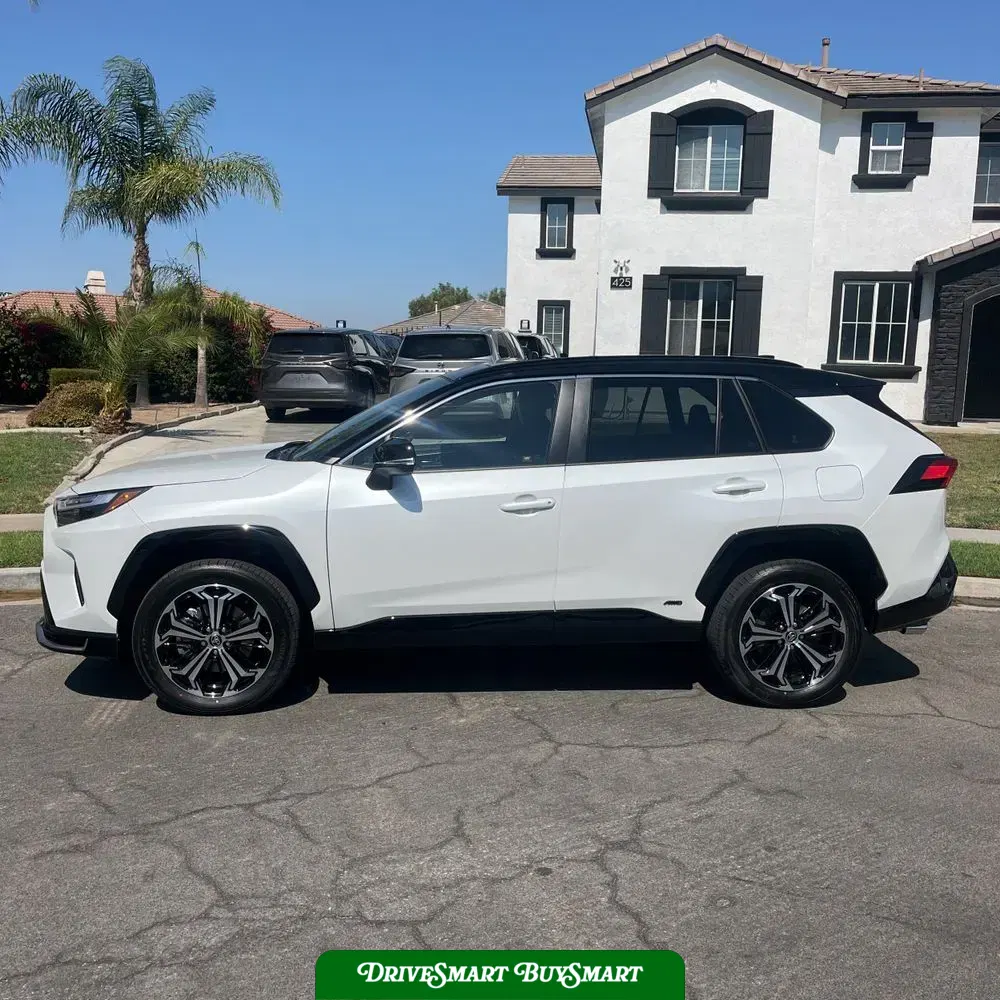 2025 Toyota RAV4 Plug-in Hybrid XSE