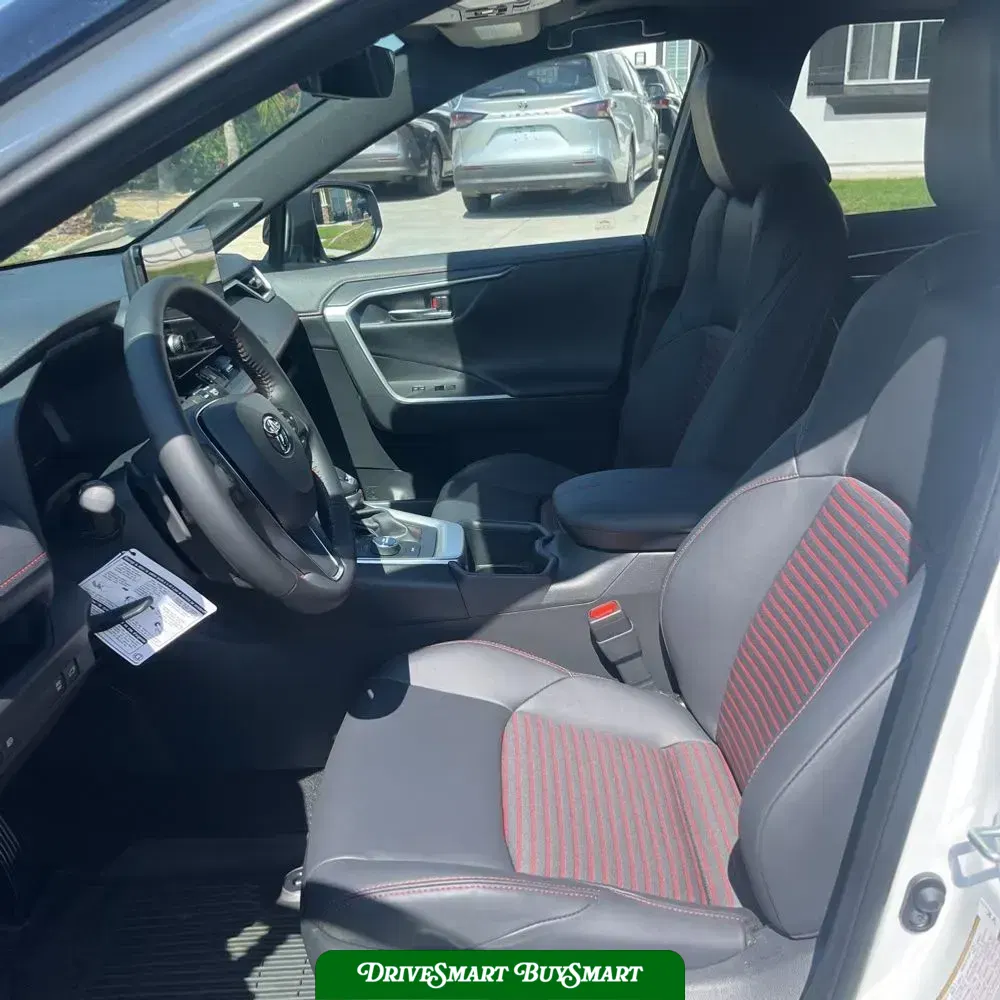 2025 Toyota RAV4 Plug-in Hybrid XSE