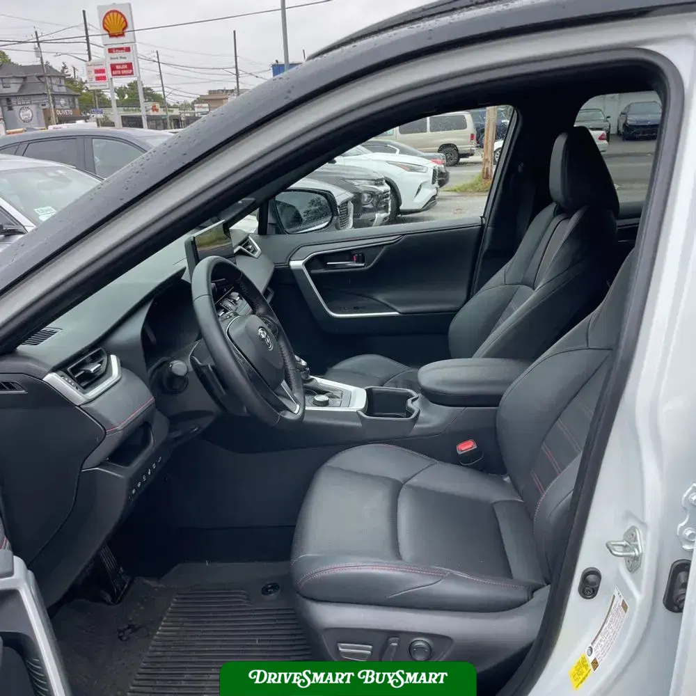 2024 Toyota RAV4 Prime XSE