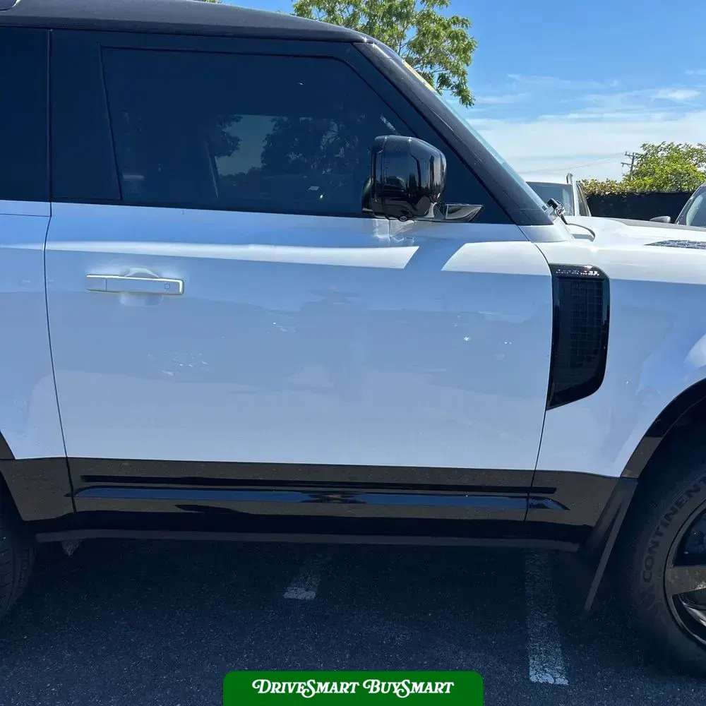 2025 Land Rover Defender 90 P400 X-Dynamic SE