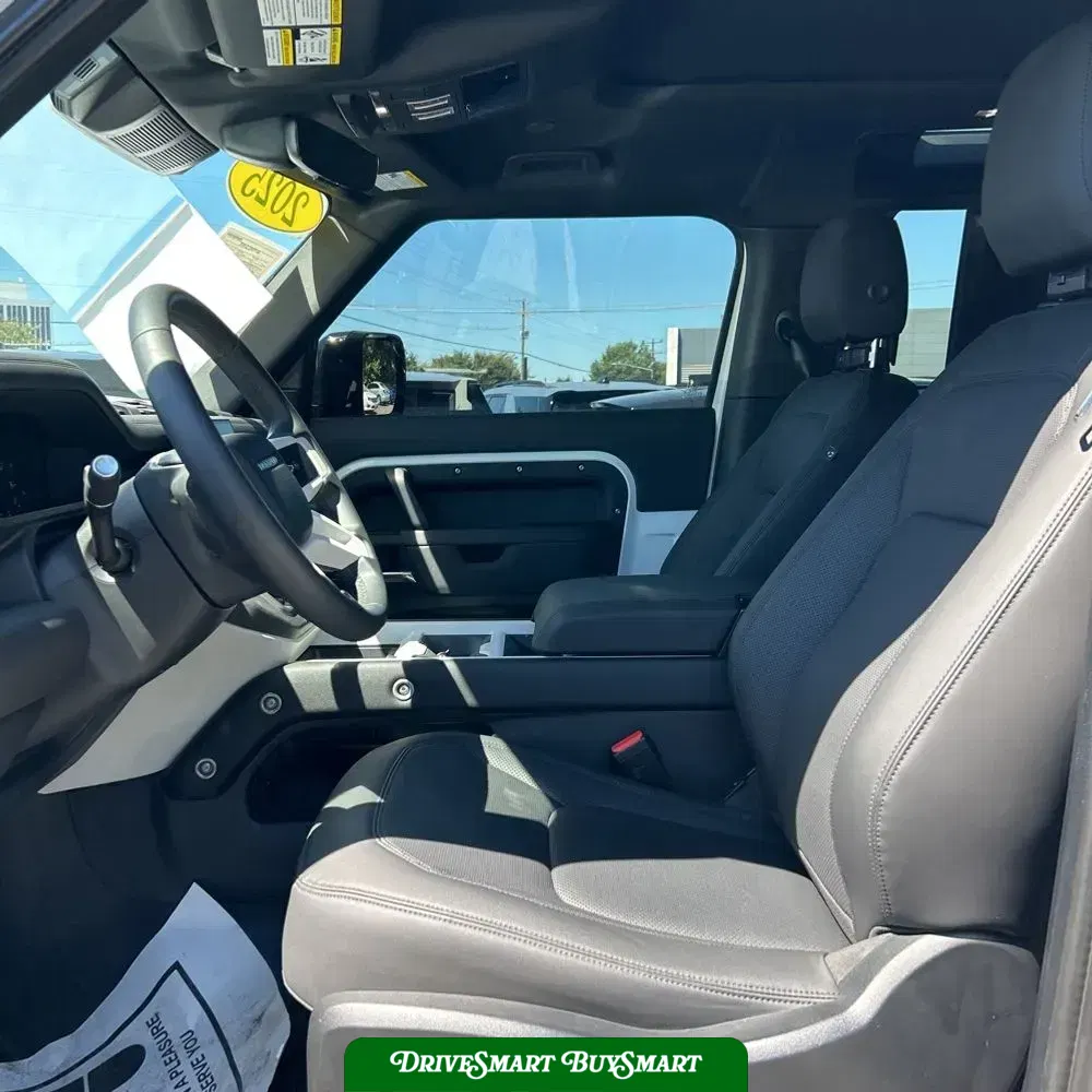 2025 Land Rover Defender 90 P400 X-Dynamic SE