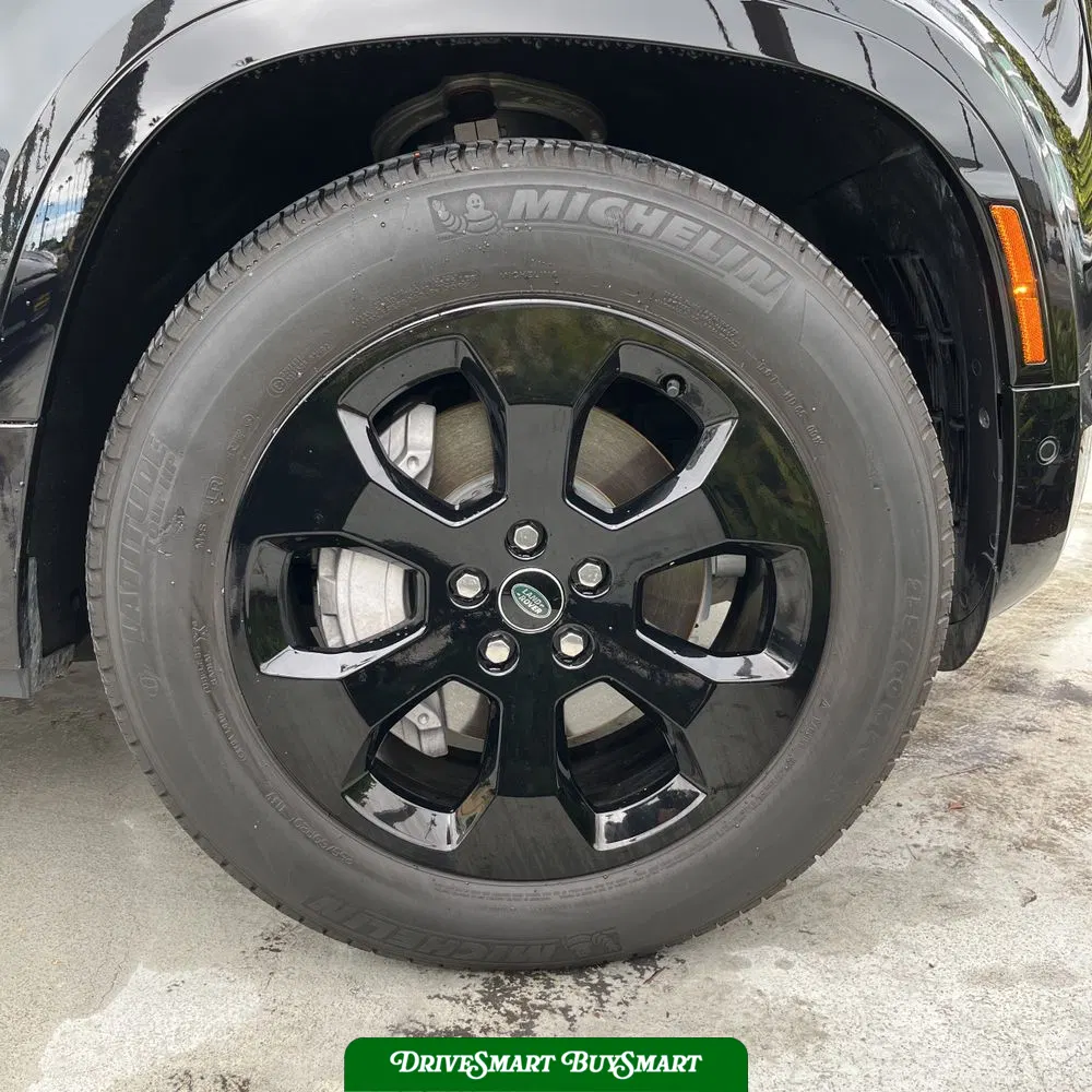 2023 Land Rover Defender 90 X-Dynamic SE
