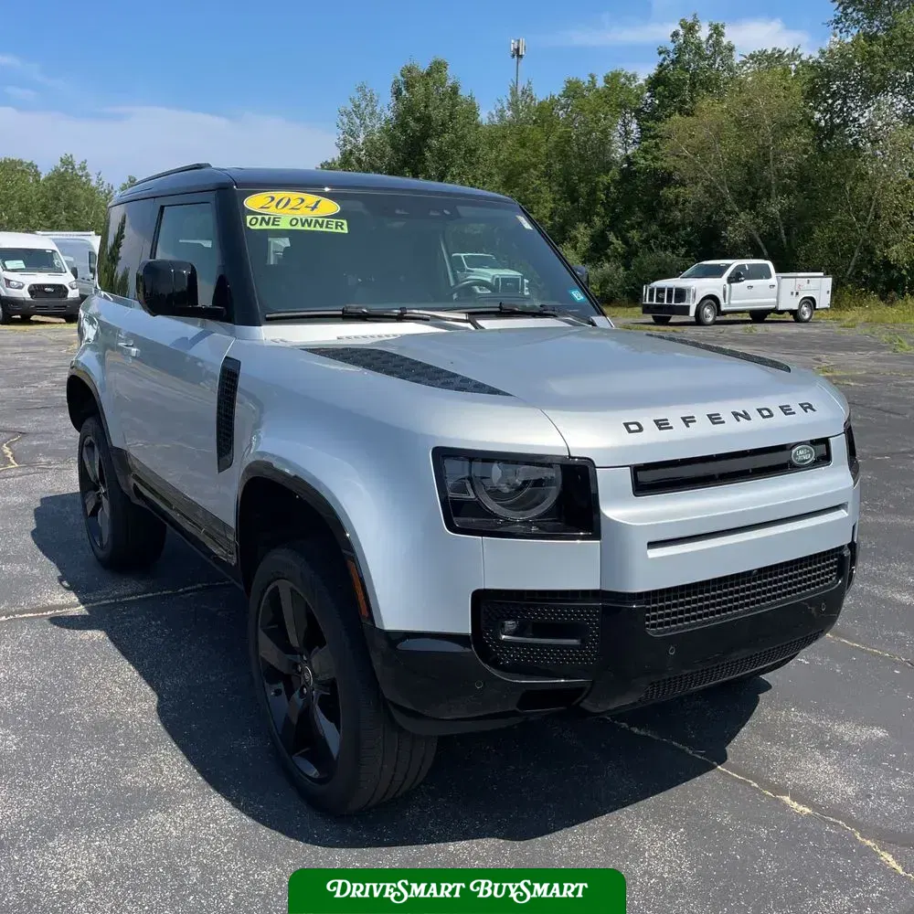 2024 Land Rover Defender 90 P400 X-Dynamic SE