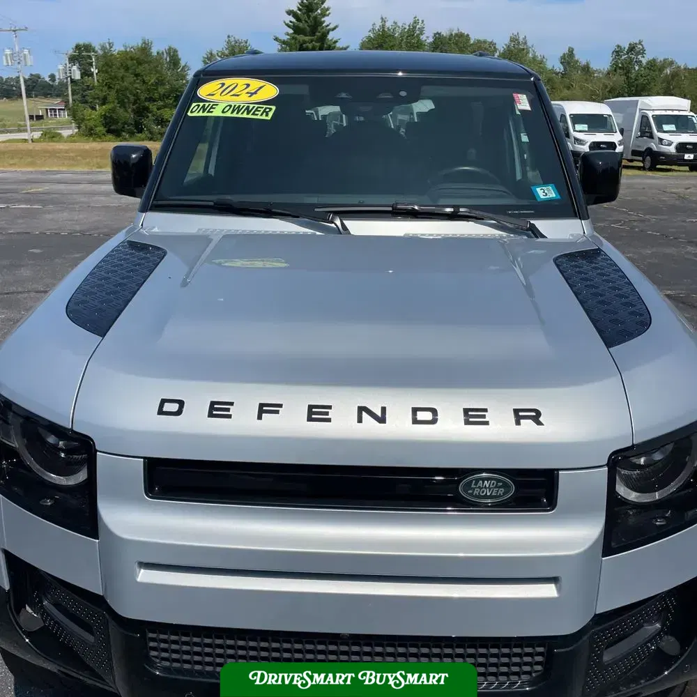 2024 Land Rover Defender 90 P400 X-Dynamic SE