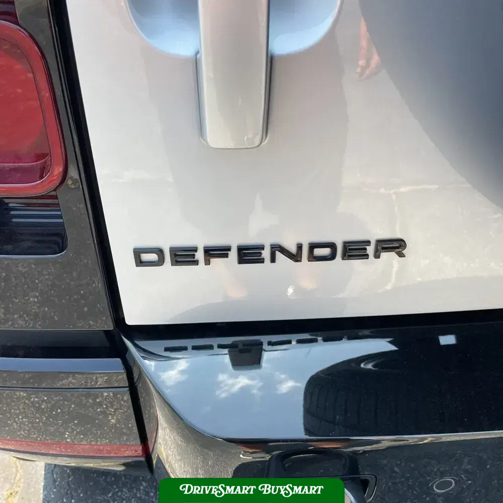 2024 Land Rover Defender 90 P400 X-Dynamic SE