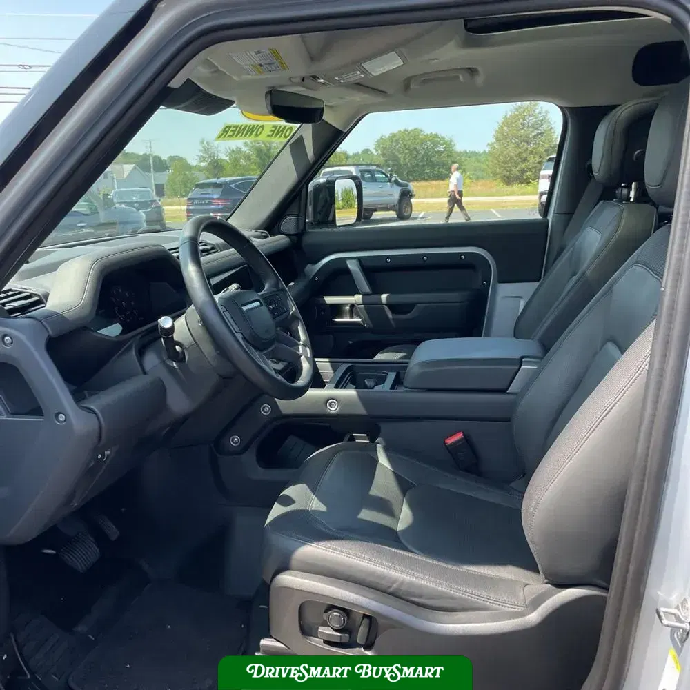 2024 Land Rover Defender 90 P400 X-Dynamic SE
