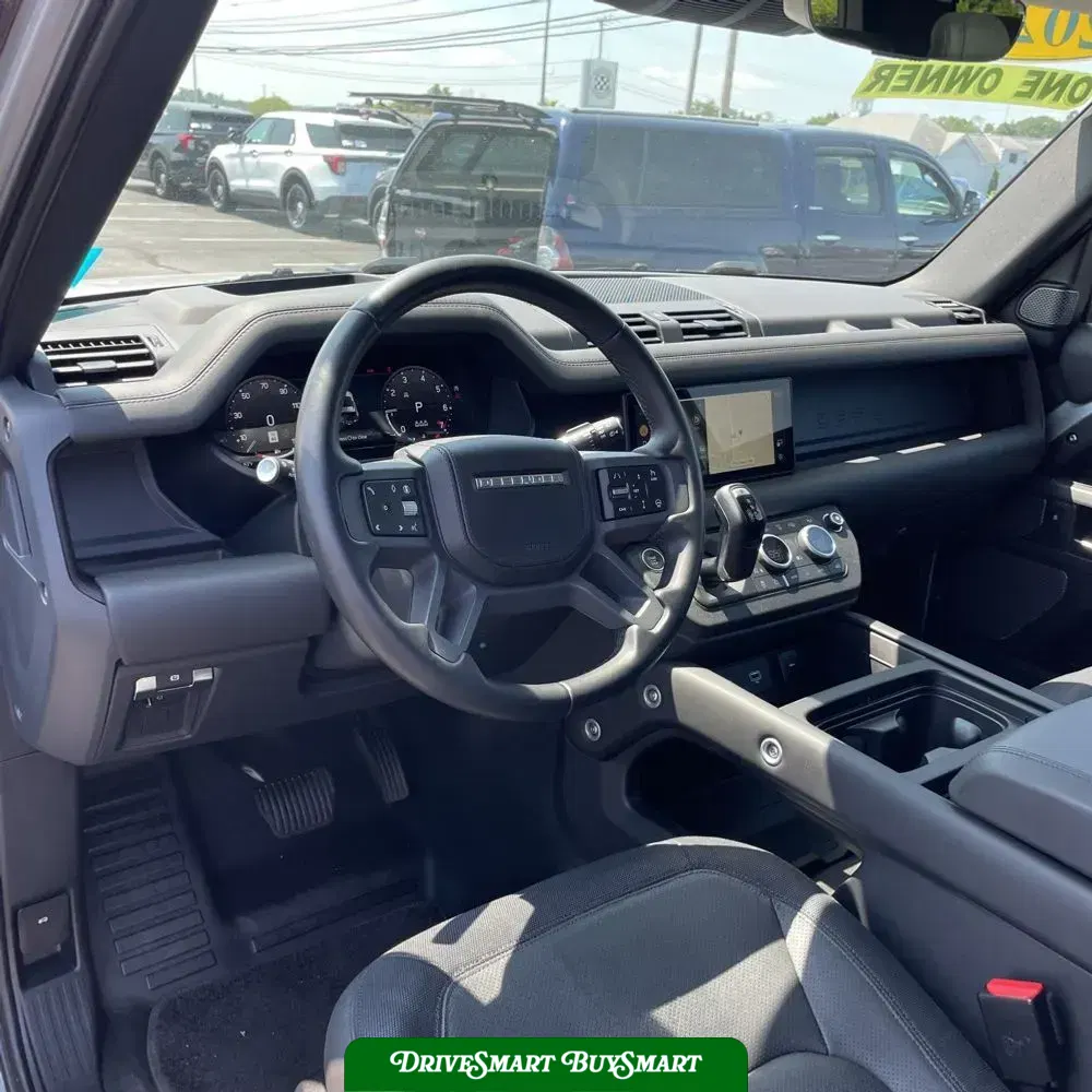 2024 Land Rover Defender 90 P400 X-Dynamic SE