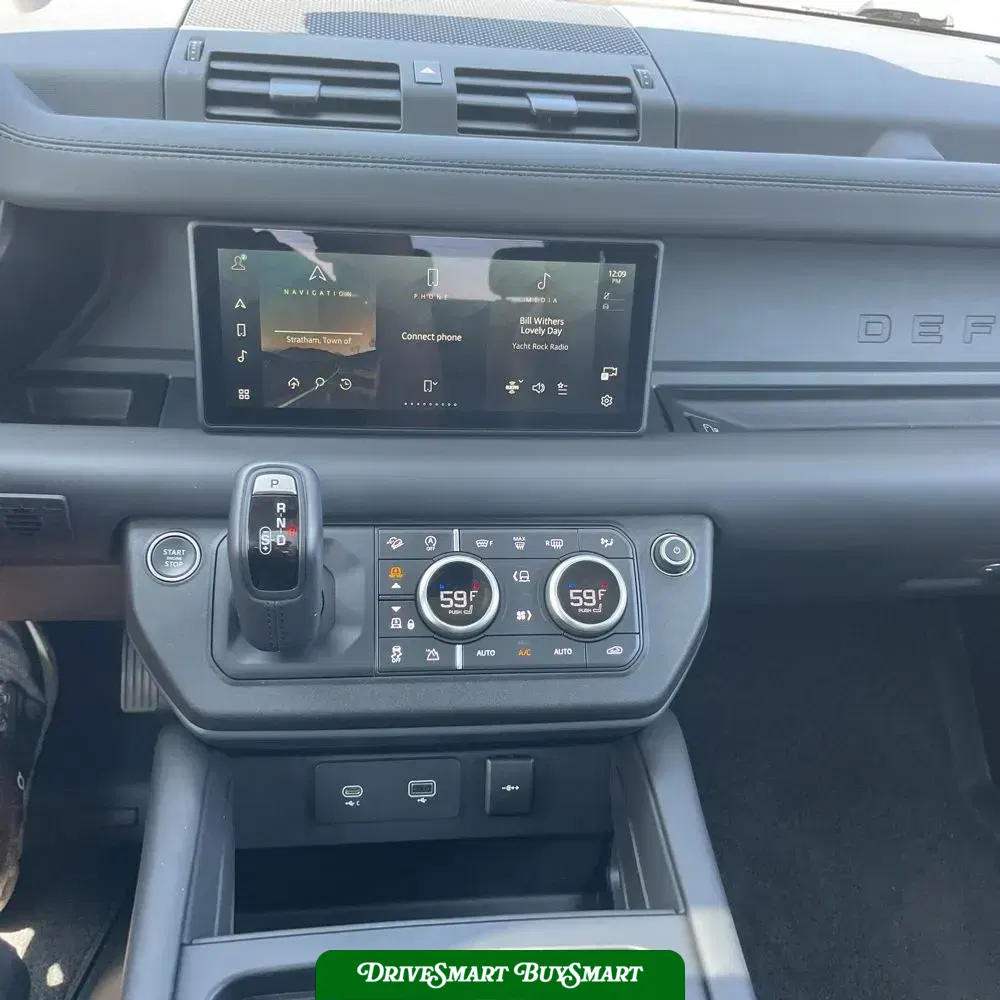 2024 Land Rover Defender 90 P400 X-Dynamic SE