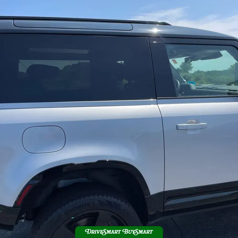 2024 Land Rover Defender 90 P400 X-Dynamic SE