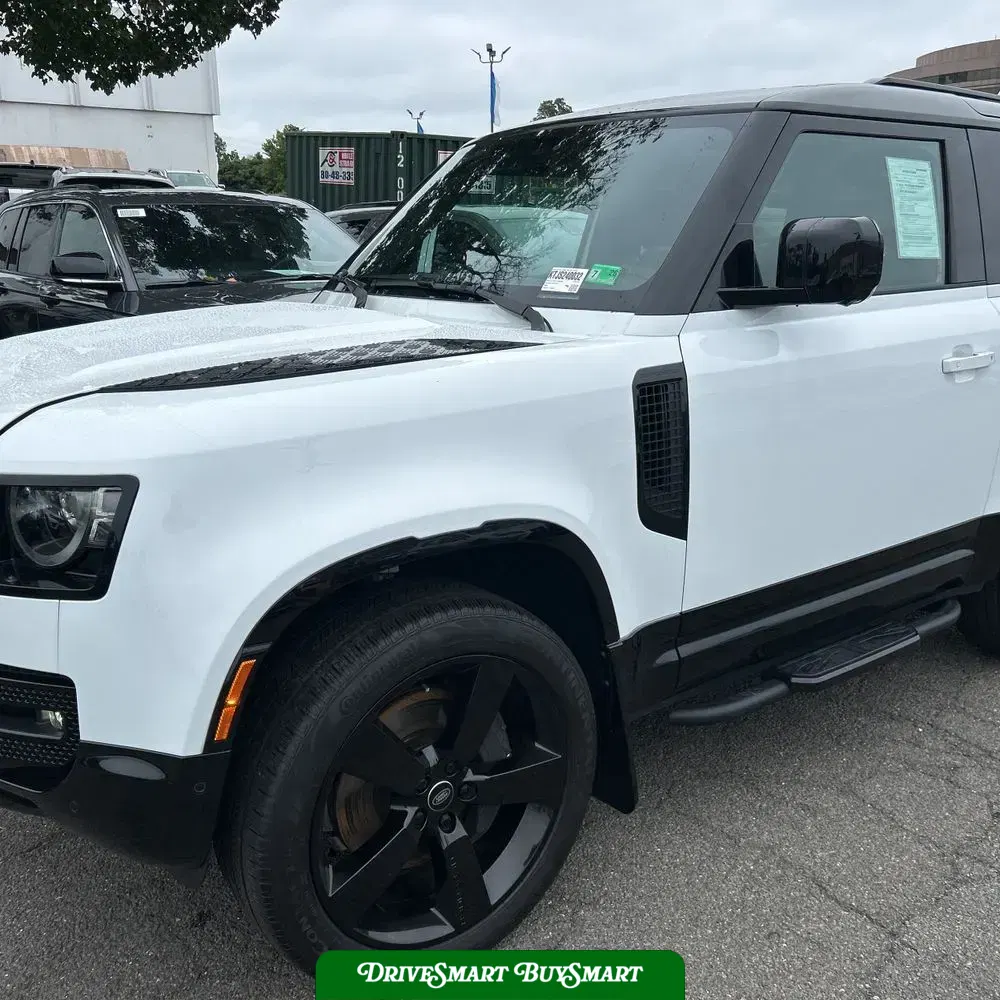 2024 Land Rover Defender 90 P400 X-Dynamic SE