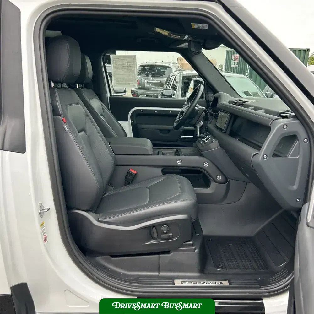 2024 Land Rover Defender 90 P400 X-Dynamic SE