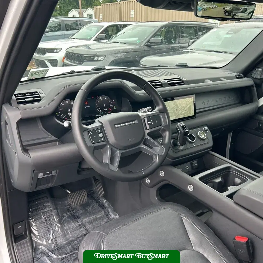 2024 Land Rover Defender 90 P400 X-Dynamic SE