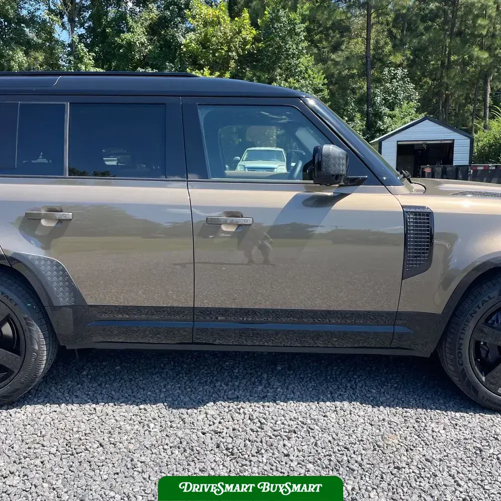 2025 Land Rover Defender 110 X-Dyn SE P400