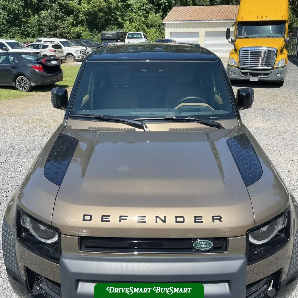 2025 Land Rover Defender 110 X-Dyn SE P400