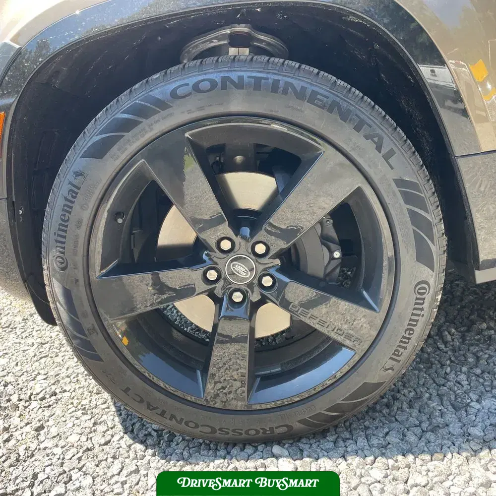 2025 Land Rover Defender 110 X-Dyn SE P400