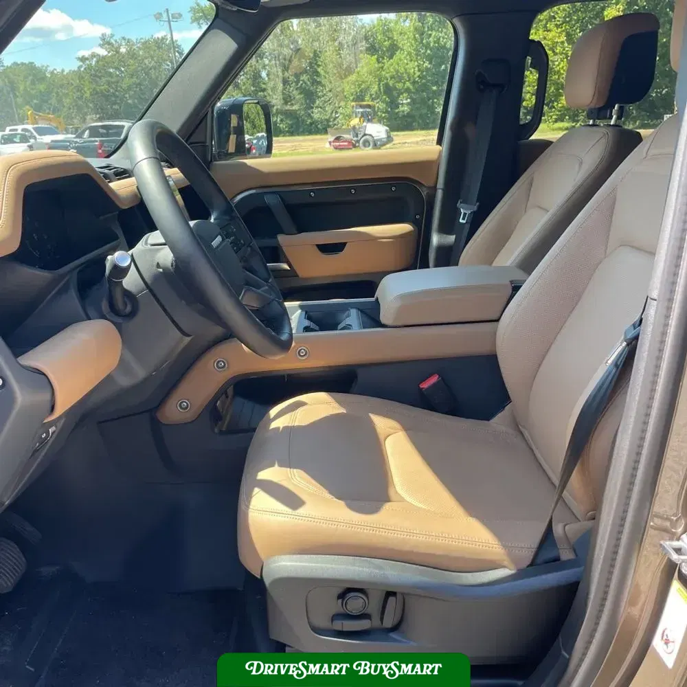 2025 Land Rover Defender 110 X-Dyn SE P400