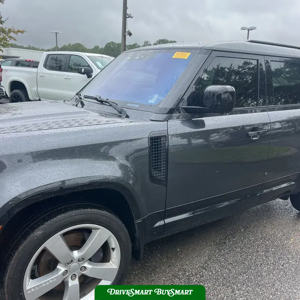 2022 Land Rover Defender 110 X-Dynamic SE