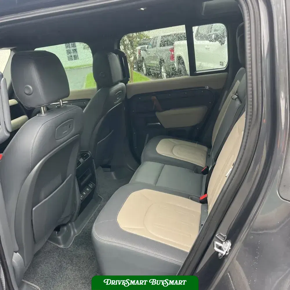2022 Land Rover Defender 110 X-Dynamic SE