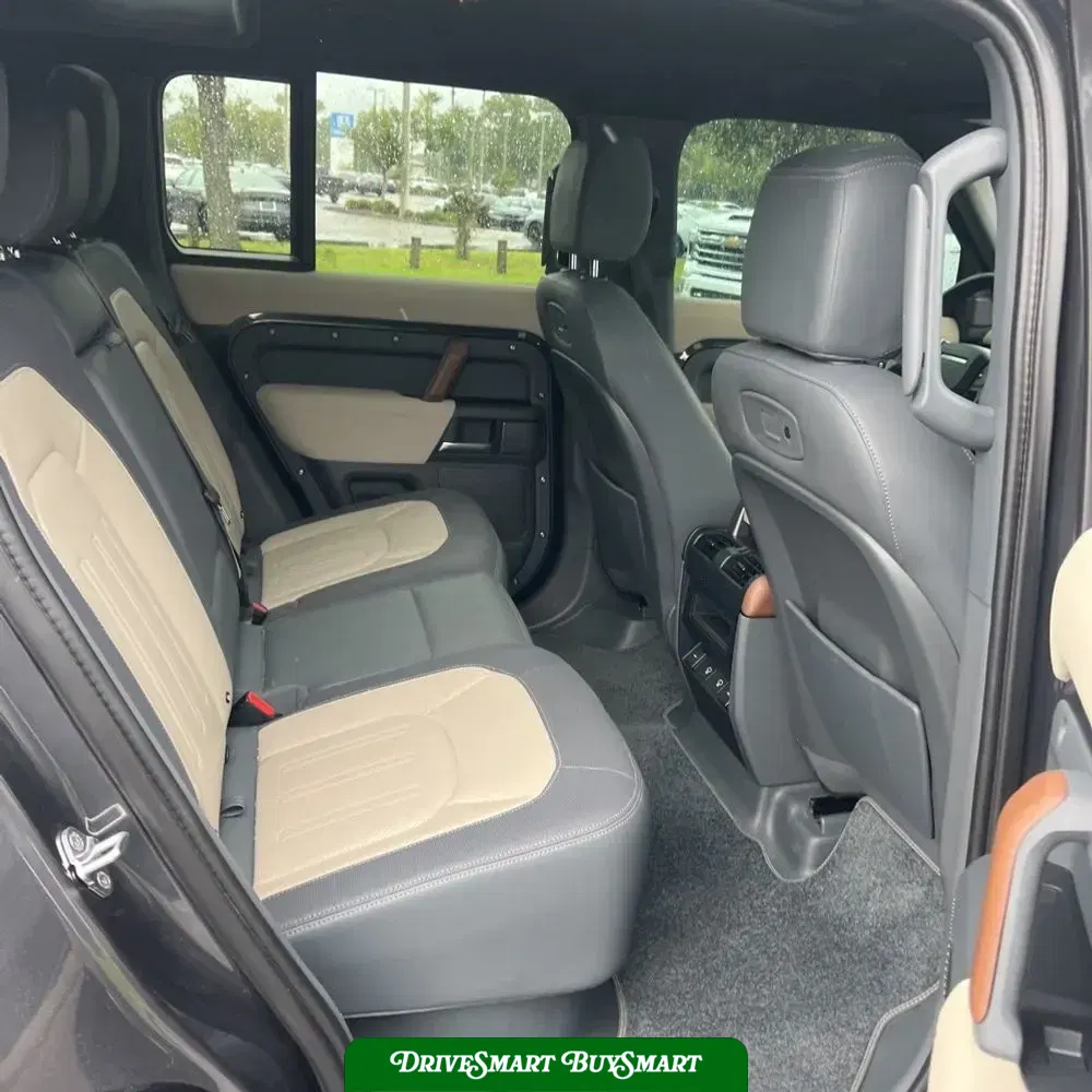 2022 Land Rover Defender 110 X-Dynamic SE
