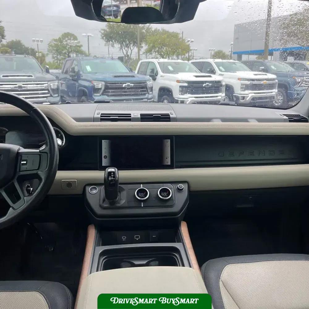 2022 Land Rover Defender 110 X-Dynamic SE