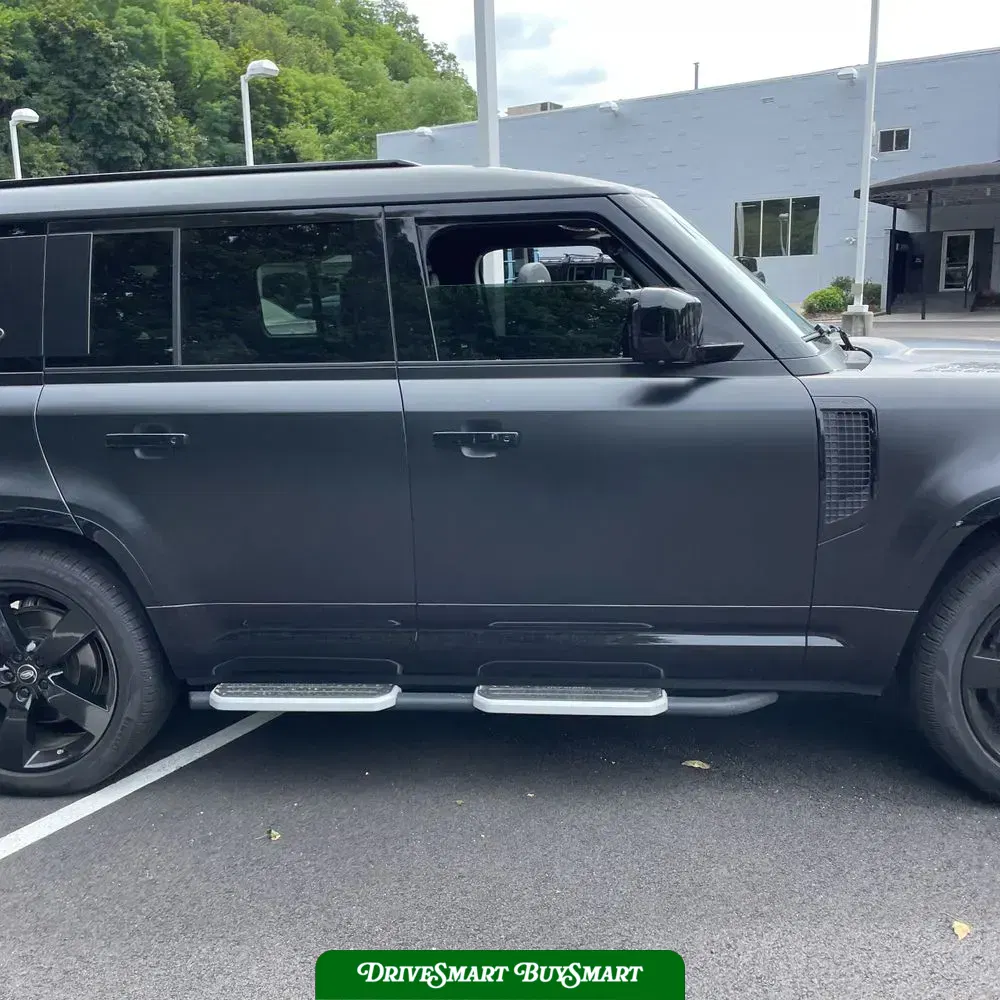 2024 Land Rover Defender 130 X-Dyn SE P400
