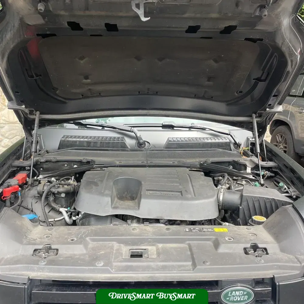 2024 Land Rover Defender 130 X-Dyn SE P400