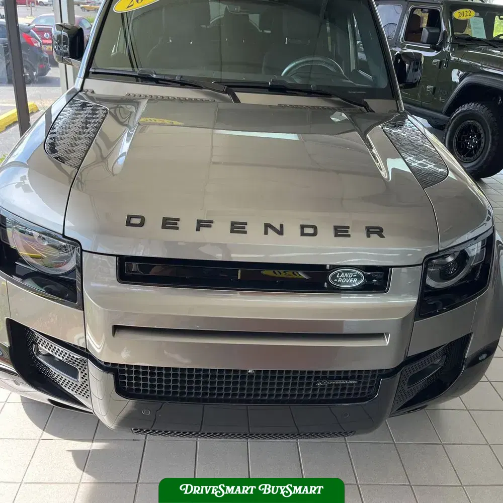 2023 Land Rover Defender 130 X-Dynamic SE
