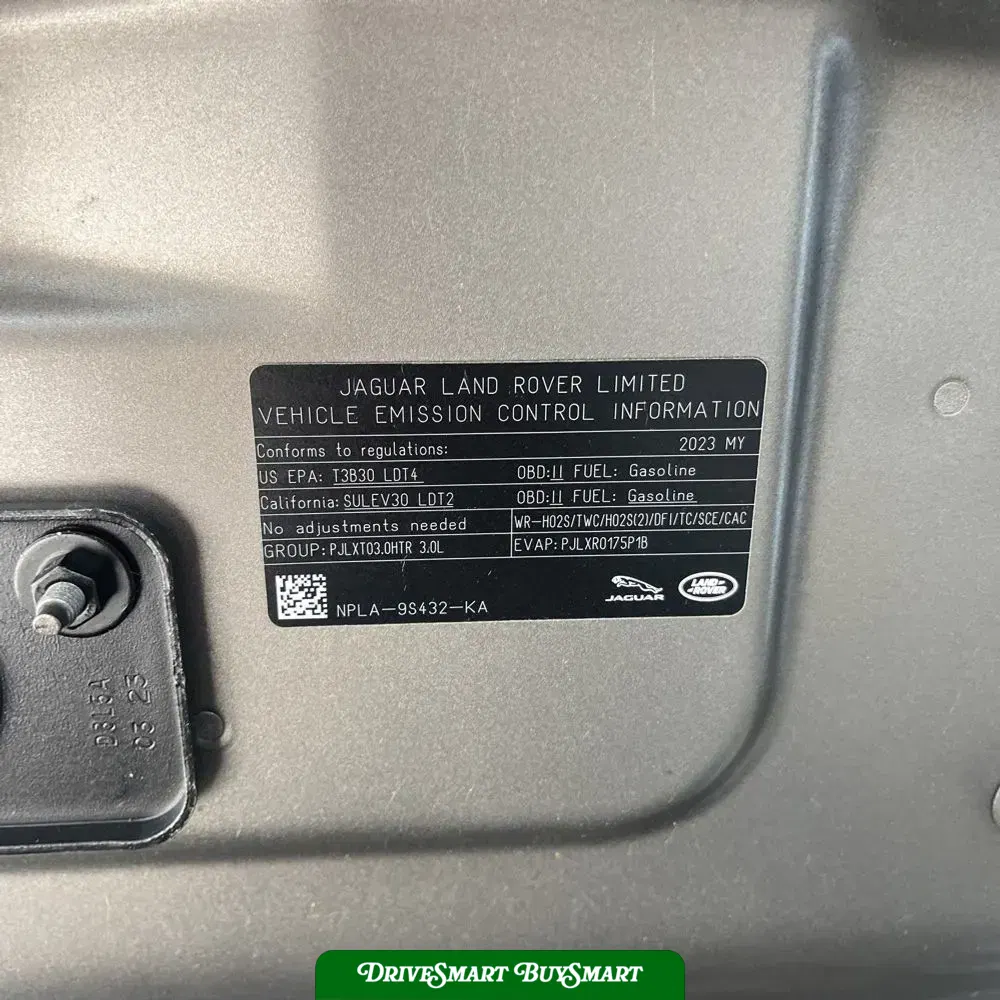 2023 Land Rover Defender 130 X-Dynamic SE