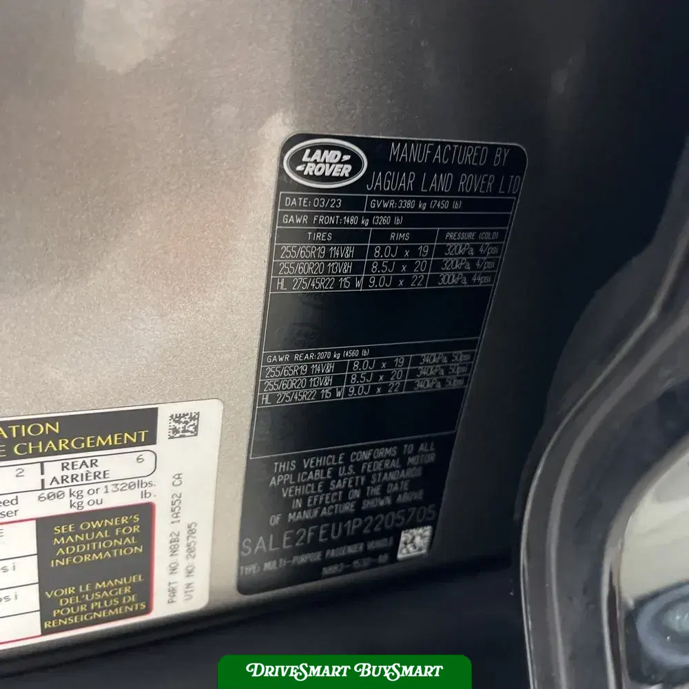 2023 Land Rover Defender 130 X-Dynamic SE
