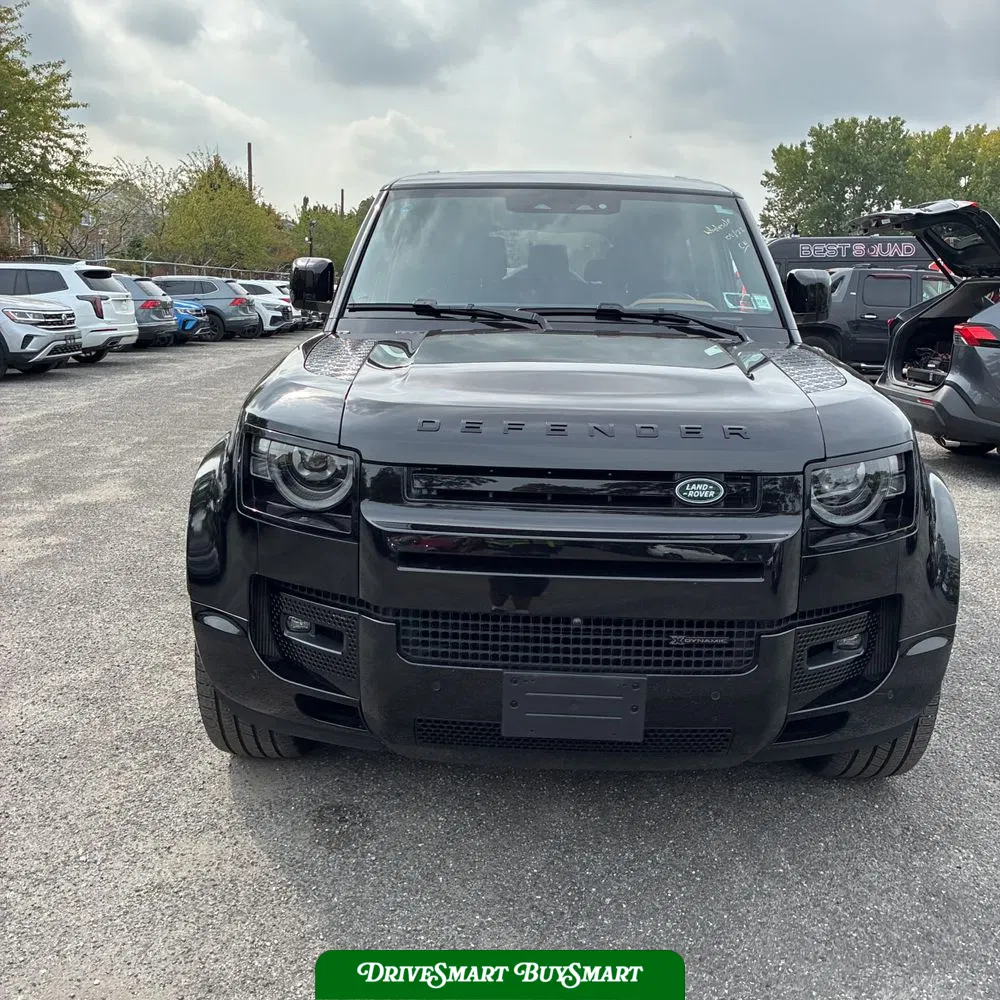 2023 Land Rover Defender 130 X-Dynamic SE