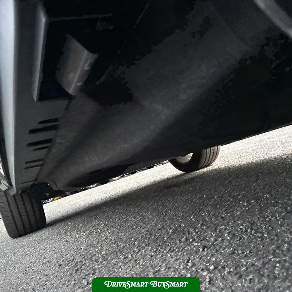2023 Land Rover Defender 130 X-Dynamic SE
