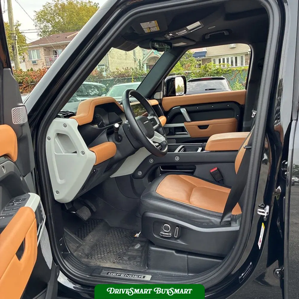 2023 Land Rover Defender 130 X-Dynamic SE