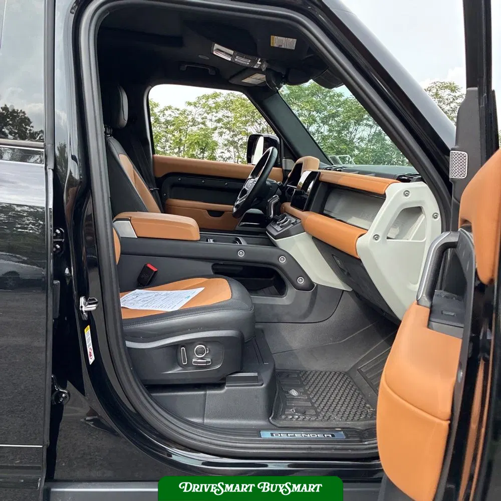 2023 Land Rover Defender 130 X-Dynamic SE