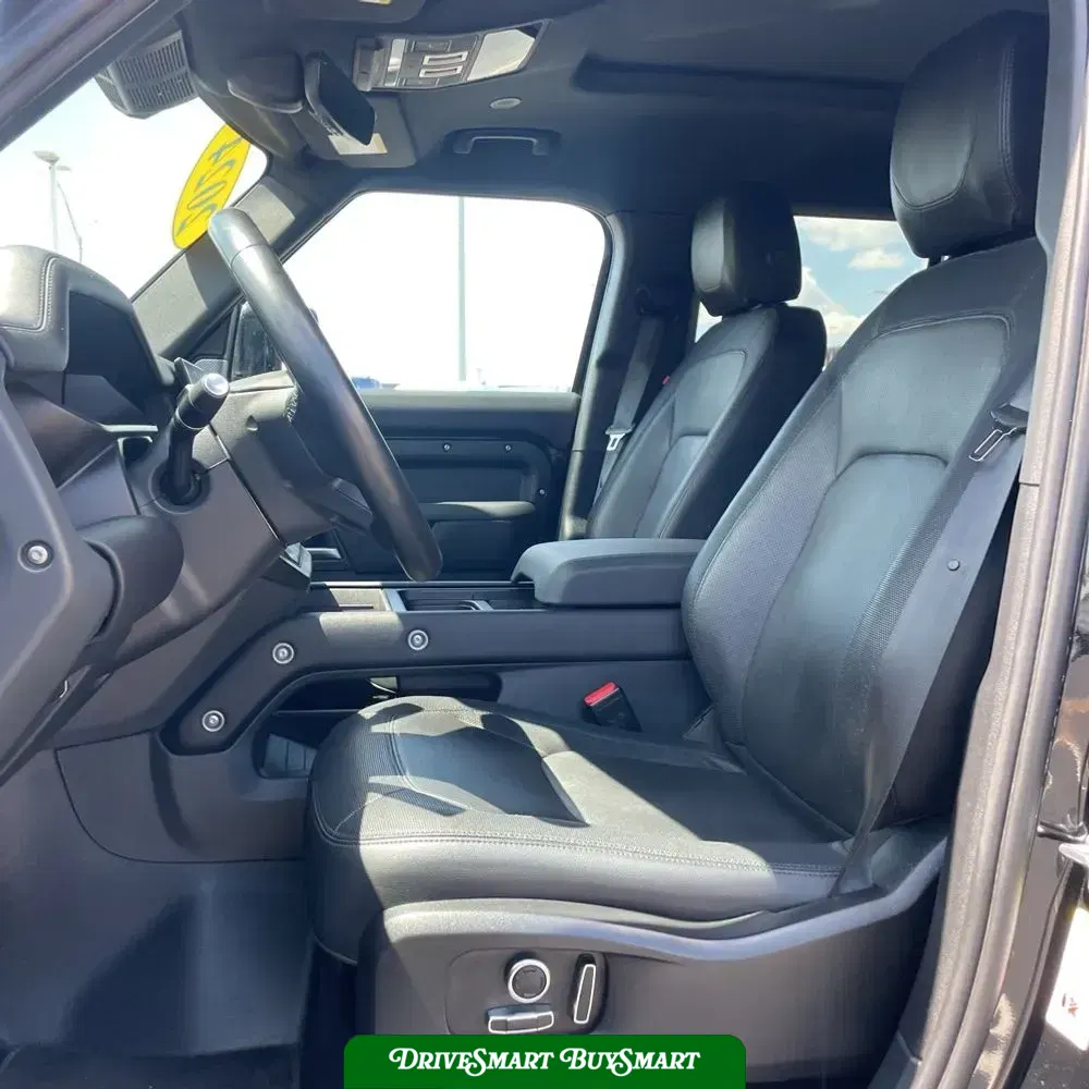 2024 Land Rover Defender 130 P400 X-Dynamic SE