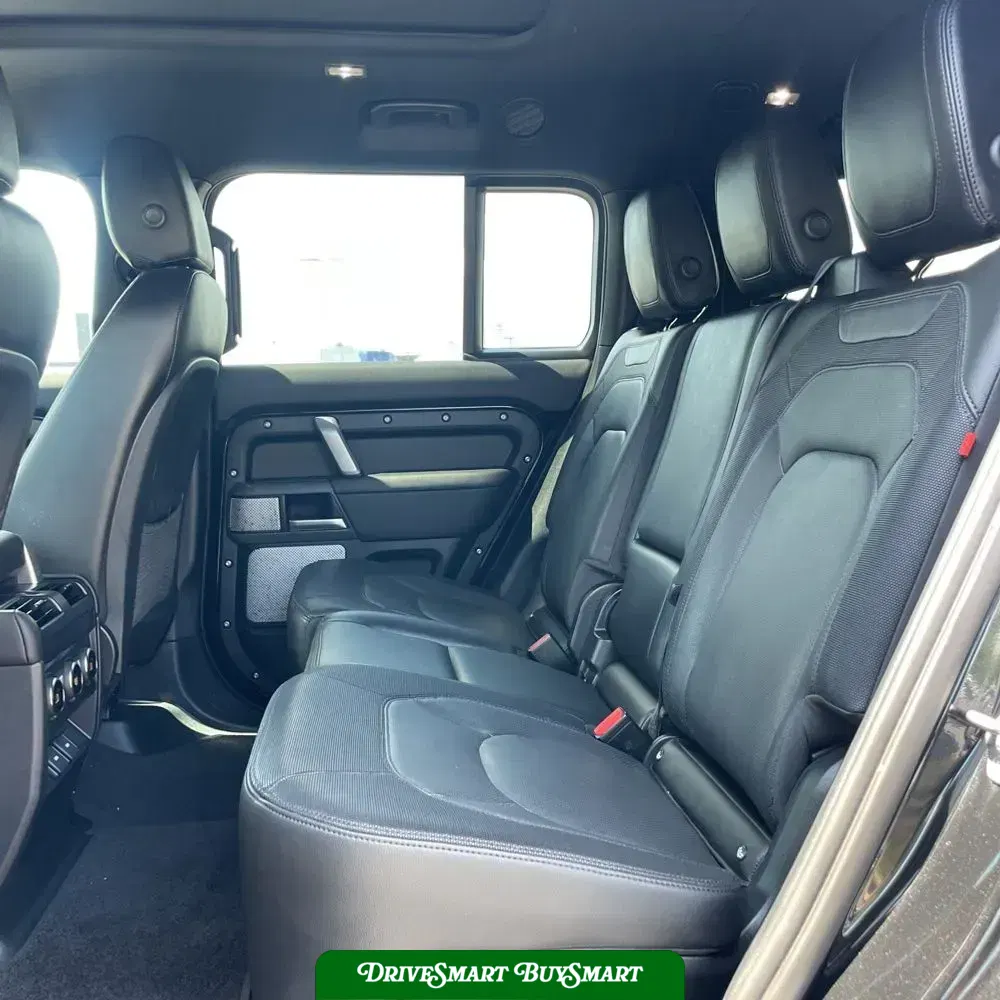2024 Land Rover Defender 130 P400 X-Dynamic SE