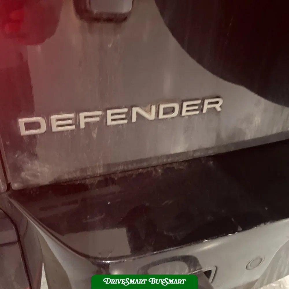 2024 Land Rover Defender 130 P400 X-Dynamic SE