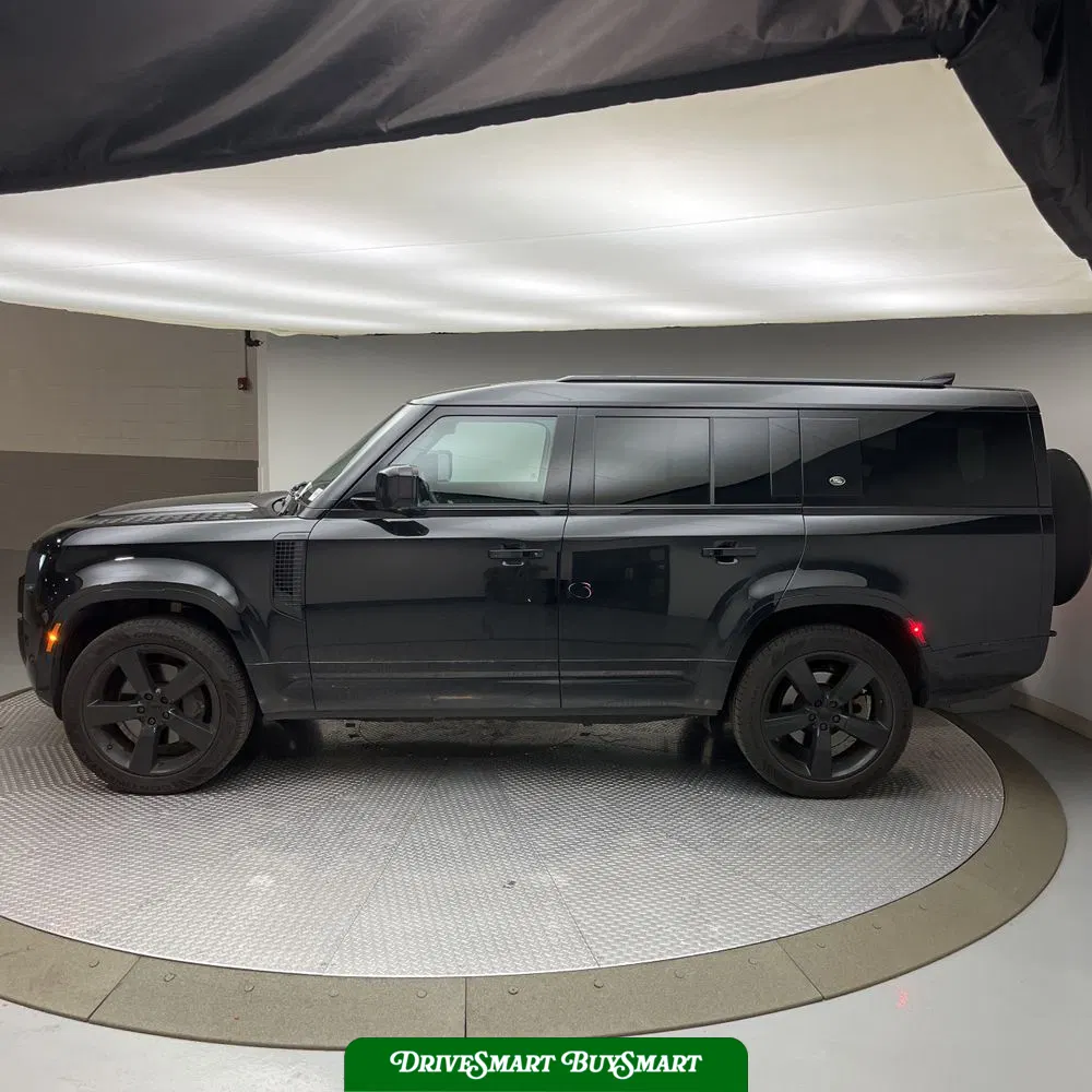 2024 Land Rover Defender 130 P400 X-Dynamic SE