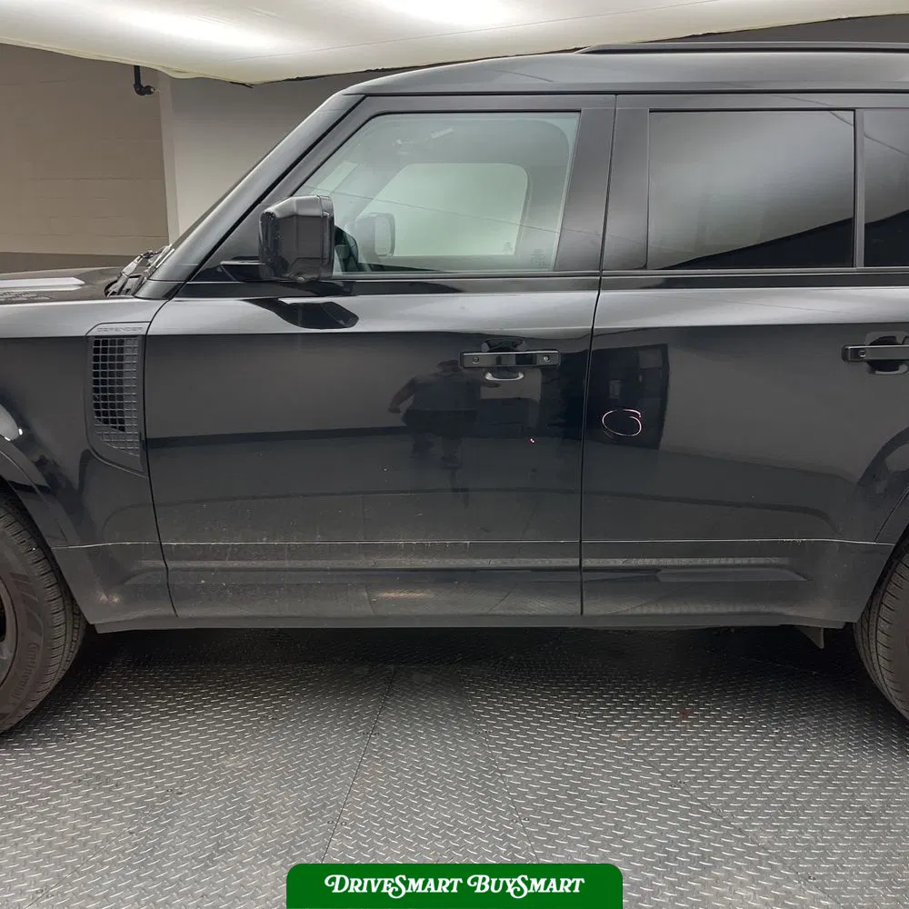 2024 Land Rover Defender 130 P400 X-Dynamic SE