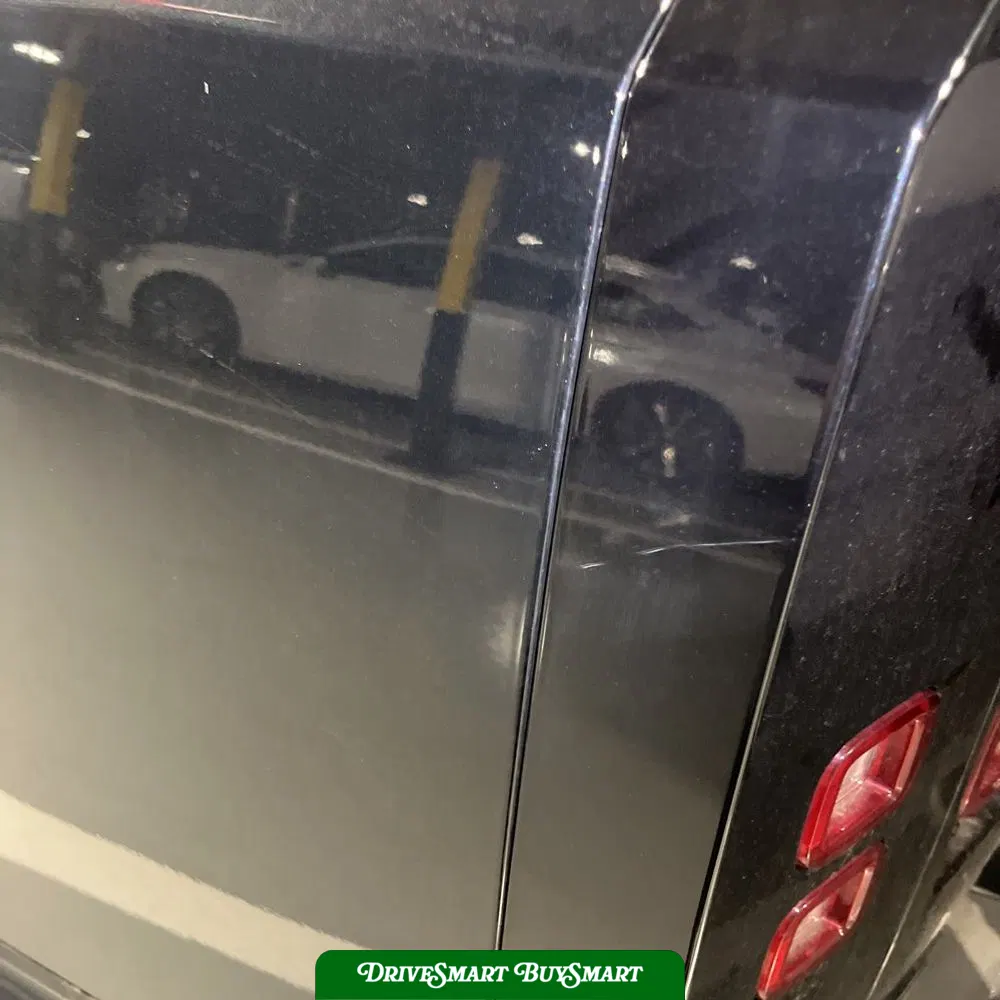 2024 Land Rover Defender 130 P400 X-Dynamic SE