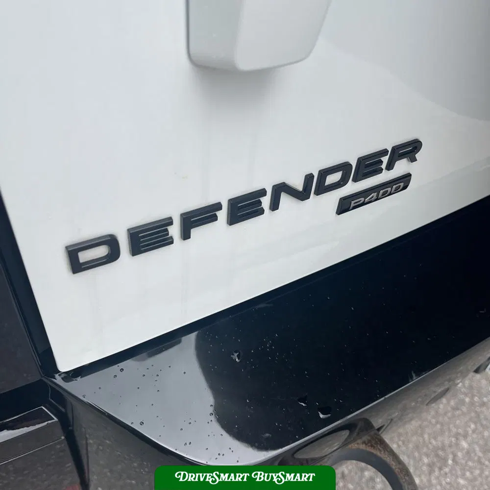 2023 Land Rover Defender 130 X-Dynamic SE