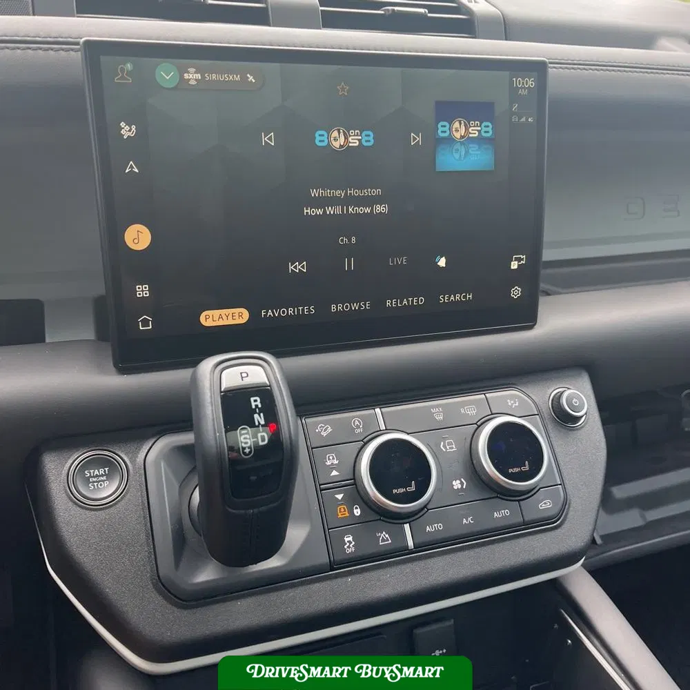 2023 Land Rover Defender 130 X-Dynamic SE