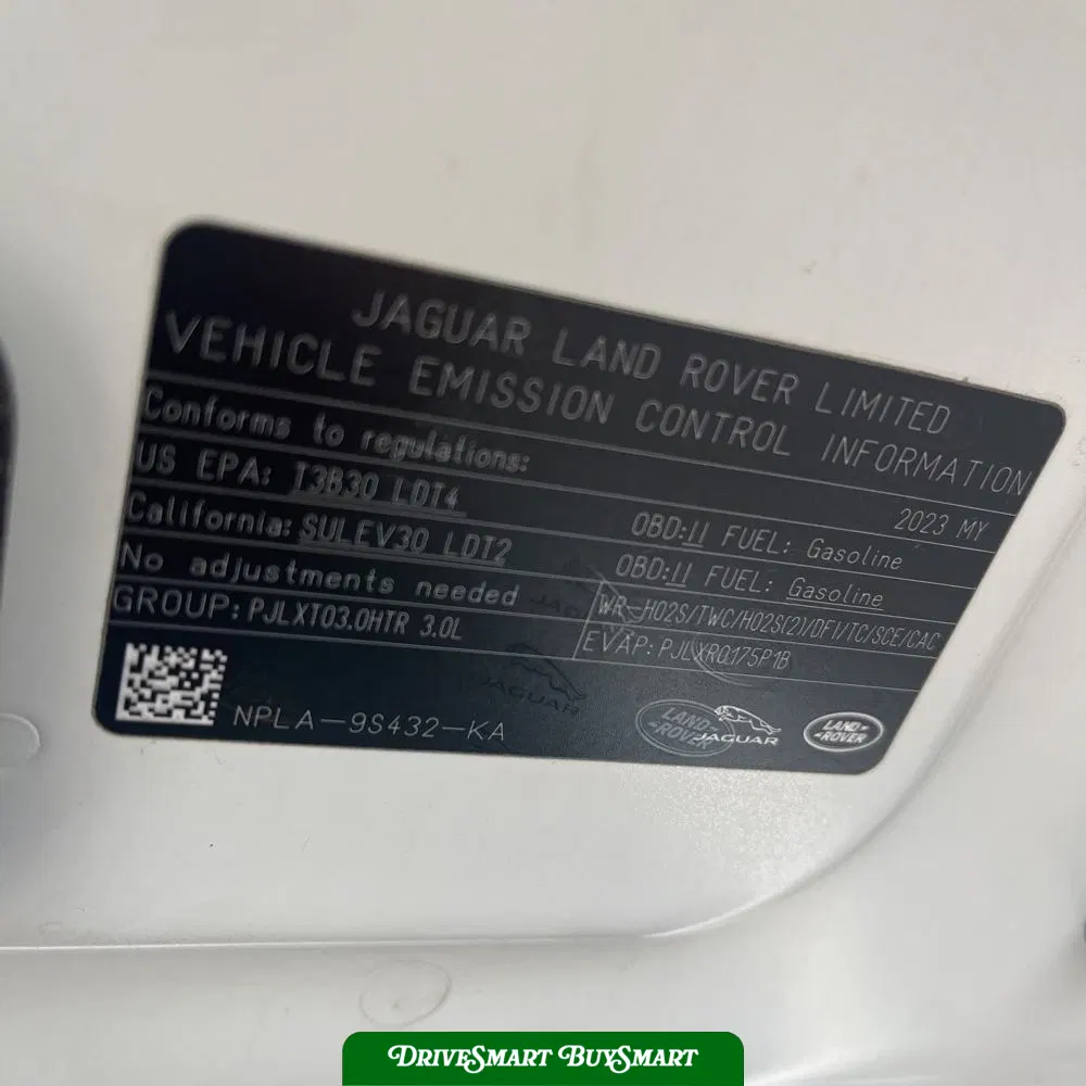 2023 Land Rover Defender 130 X-Dynamic SE