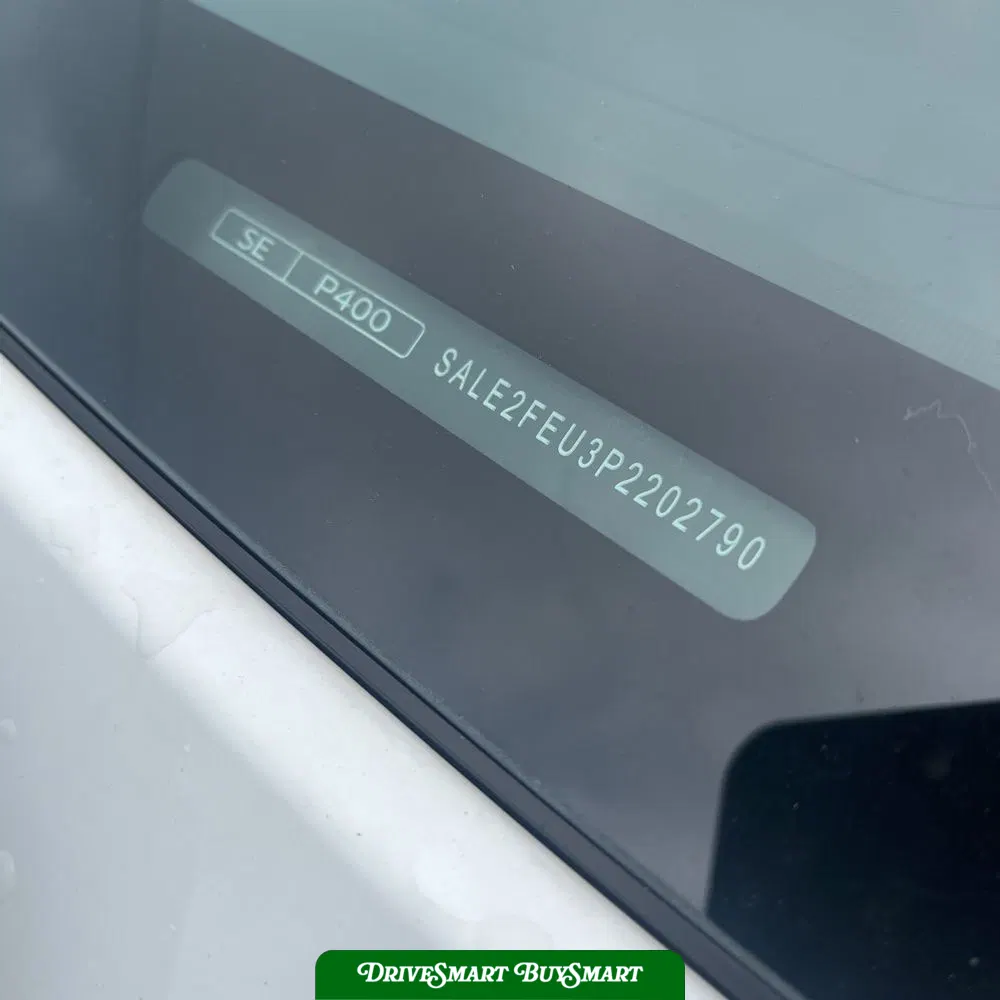 2023 Land Rover Defender 130 X-Dynamic SE