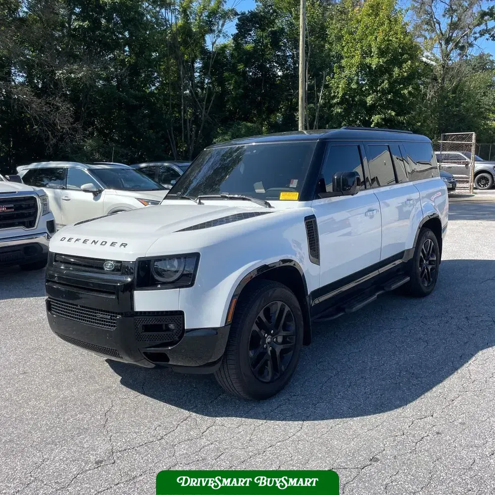 2023 Land Rover Defender 130 X-Dynamic SE